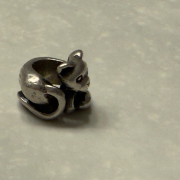 Trollbeads Silver Feline Charm - Picture 5 of 7